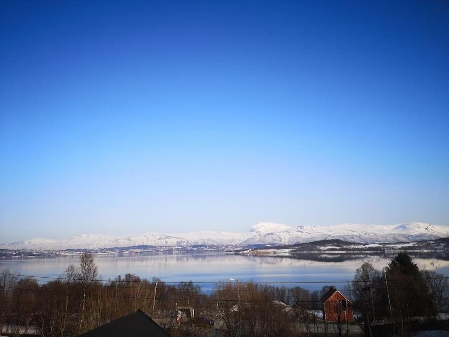 Apartamento Spacious Modern Apartment, Close To Nature Tromsø